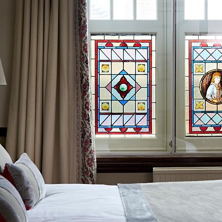 Hotel The Montagu Arms Beaulieu Esterno foto