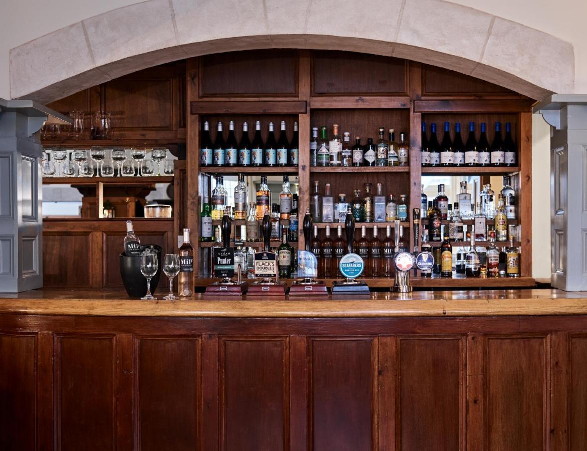 Hotel The Montagu Arms Beaulieu Esterno foto