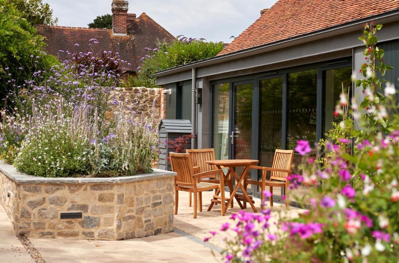 Hotel The Montagu Arms Beaulieu Esterno foto